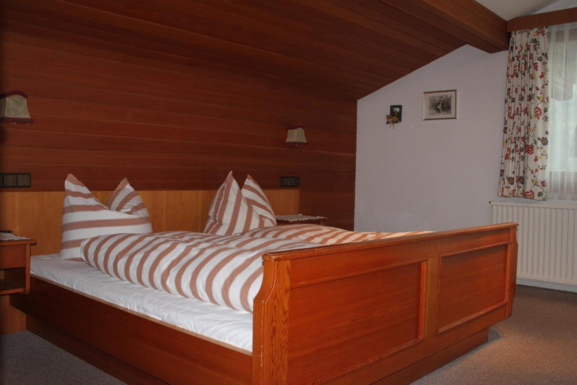 Bed and Breakfast Haus Geiger à Scharnitz Extérieur photo