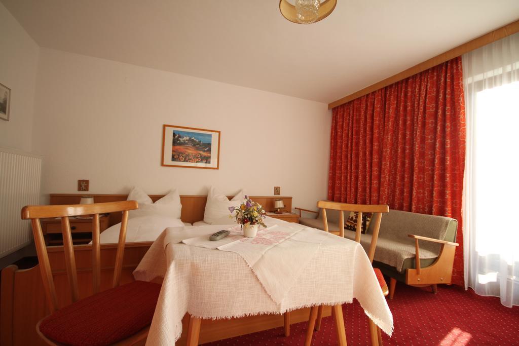 Bed and Breakfast Haus Geiger à Scharnitz Extérieur photo